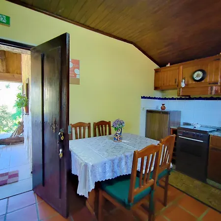 Casa Da Fonte - Branda Da Aveleira Ferienhaus